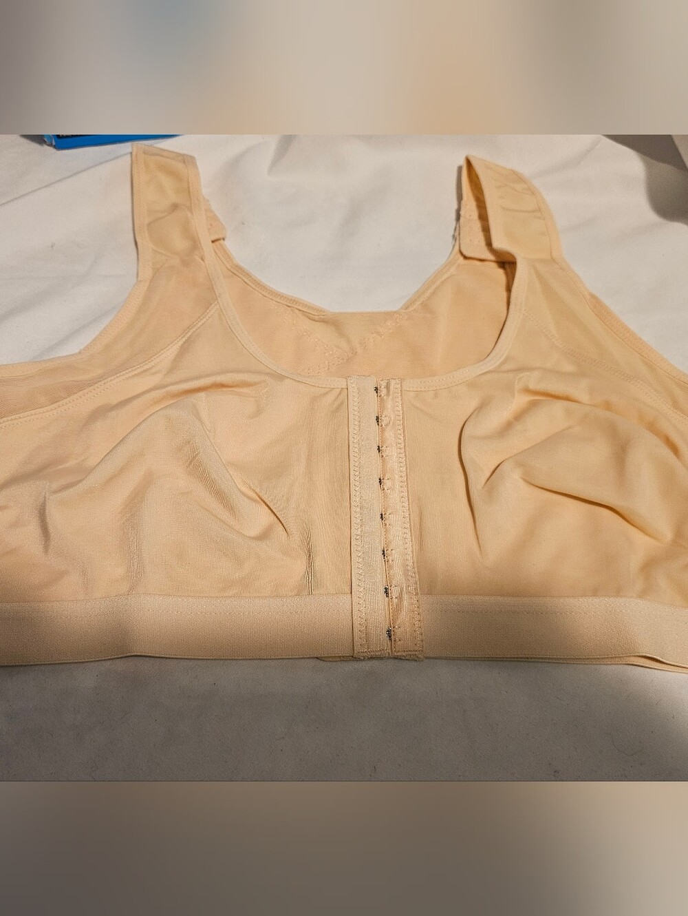 New Front-Closure Comfort Bra in Nude Sz. XXXXL